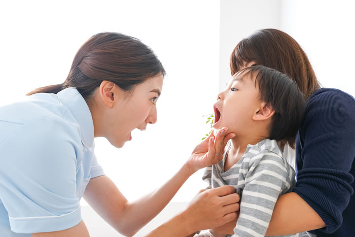 画像：子供の歯や口元が心配